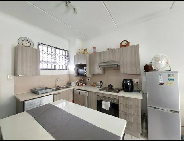 1 BEDROOM APARTMENT FOR SALE IN COMET